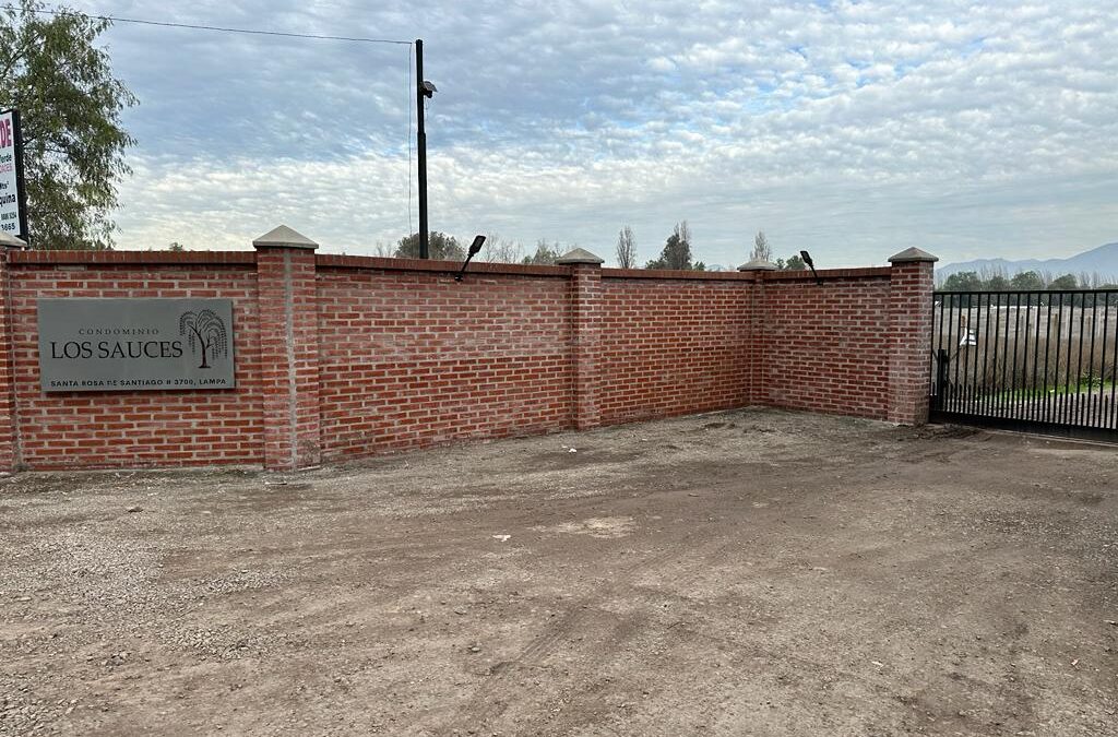 PARCELA EN VENTA EN LOTEO PRIVADO CON EXCELENTE UBICACIÓN……(U.F 5.000)