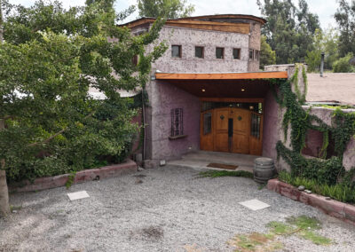 HERMOSA Y PARTICULAR CASA A LA VENTA EN LOTEO PRIVADO………..(U.F 16.000)