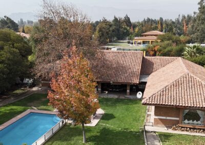 VENTA PARCELA EN EXLUSIVO CONDOMINIO CON GUARDIA     (U.F 15.800)