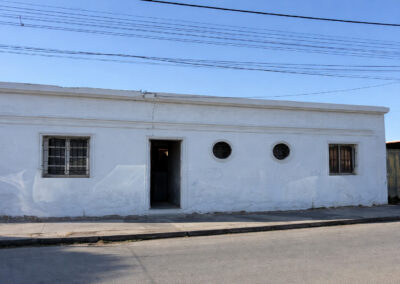 OPORTUNIDAD VENTA DE CASA ESQUINA  EN BATUCO…….(U.F  2.400)