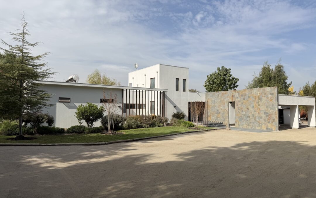 HERMOSA CASA EN CONDOMINIO…….(U.F 14.500)