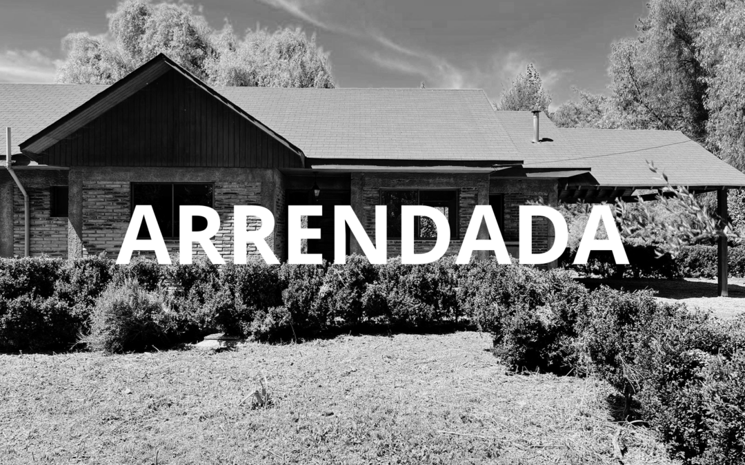 ARRIENDO BUENA CASA CON UBICACIÓN IDEAL……..($800.000.-)